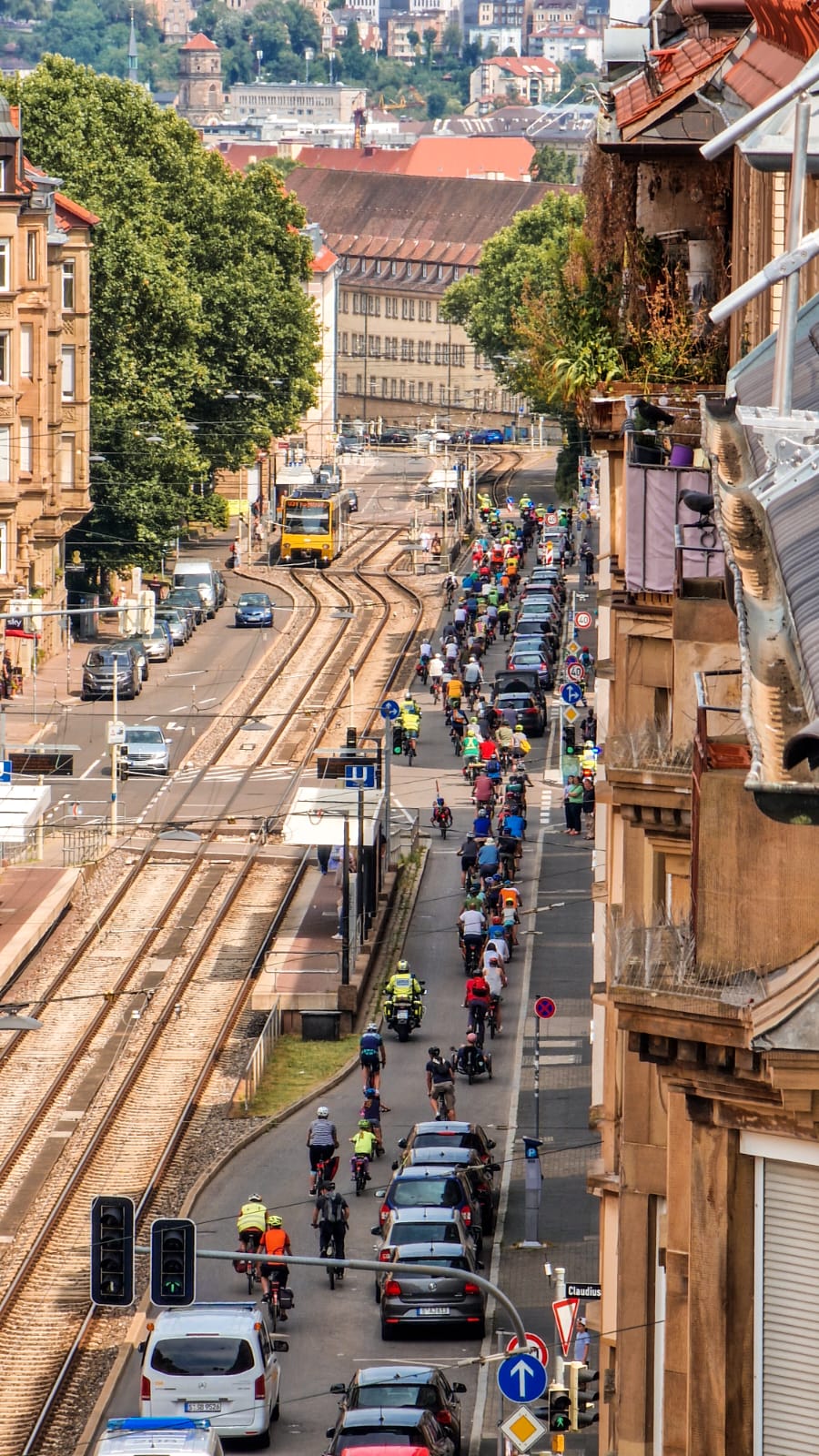 ADFC-Fahrraddemo in S-West (Bebelstraße)